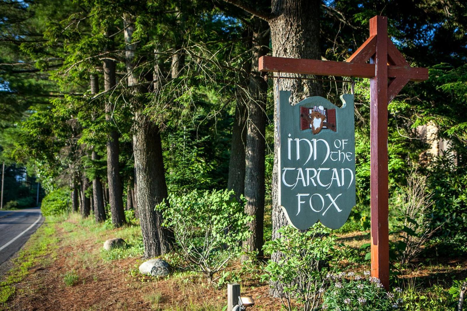 The Tartan Fox At The Meadmere Swanzey Exterior photo